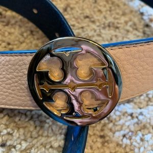 Tory Burch belt in tan and blue reversible